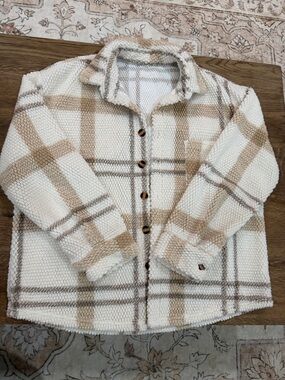 SHEIN Cream & Tan Plaid Lightweight Shacket